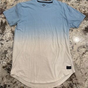 Hollister Men's Blue and white Gradient Tee